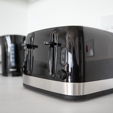 Morden Lovely 3Bedroom Apartment London Abbey Wood 外观 照片