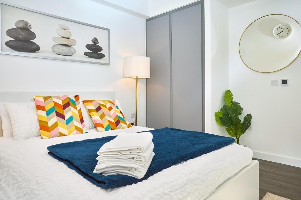 Morden Lovely 3Bedroom Apartment London Abbey Wood 外观 照片